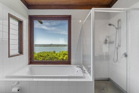 Photo of property in 78 Acacia Heights Drive, Acacia Bay, Taupo, 3385