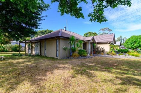 Photo of property in 2 Caulfield Place, Pukehangi, Rotorua, 3015
