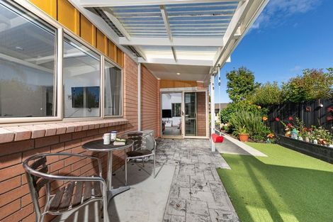 Photo of property in 1/34 Waipuia Place, Greenhithe, Auckland, 0632