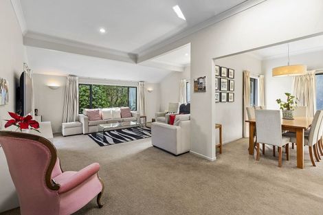 Photo of property in 18 Oxford Street, Tawa, Wellington, 5028