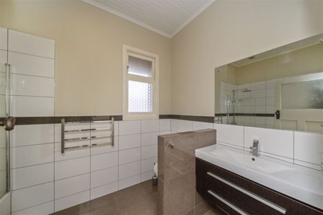 Photo of property in 28 Glasgow Street, Hawera, 4610