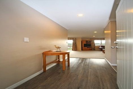 Photo of property in 94 Oteki Park Drive, Welcome Bay, Tauranga, 3112