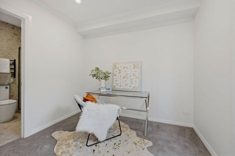 Photo of property in 6a Gulf Crest, Bucklands Beach, Auckland, 2012