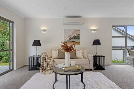 Photo of property in 82a Beach Road, Mellons Bay, Auckland, 2014