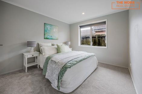 Photo of property in 33 Captain Mitchell Drive, Opaheke, Papakura, 2113
