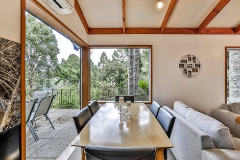 Photo of property in 25 Opou Road, Titirangi, Auckland, 0604