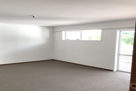 Photo of property in 37 Sequoia Place, Sunnynook, Auckland, 0620