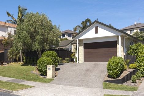 Photo of property in 148 John Brooke Crescent, East Tamaki Heights, Auckland, 2016