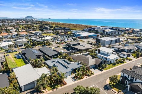 Photo of property in 11 Oceania Sands Way, Papamoa Beach, Papamoa, 3118