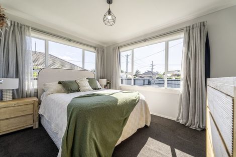 Photo of property in 10 Athol Place, Highfield, Timaru, 7910