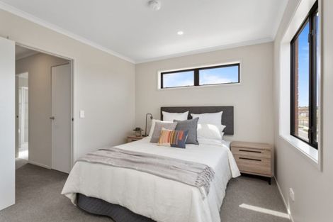 Photo of property in 22 Peihana Road, Hobsonville, Auckland, 0616