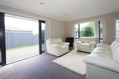 Photo of property in 26 Leon Street, Riverdale, Gisborne, 4010
