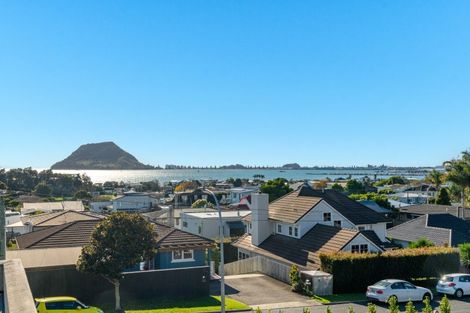 Photo of property in 21b Seaview Road, Otumoetai, Tauranga, 3110