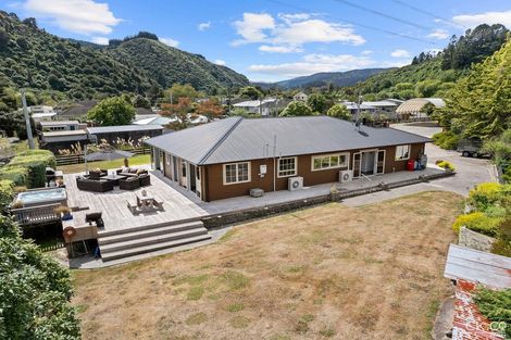 Photo of property in 63 Black Beech Street, Birchville, Upper Hutt, 5018