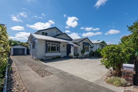 Photo of property in 17 Milverton Avenue, Hokowhitu, Palmerston North, 4410