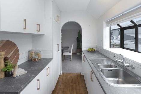 Photo of property in 2/30 Park Terrace, Christchurch Central, Christchurch, 8013