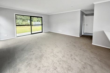 Photo of property in 12 Winnie Close, Acacia Bay, Taupo, 3330