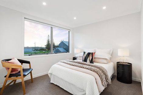 Photo of property in 4 Aquamarine Road, Rosehill, Papakura, 2113