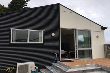 Photo of property in 2 Otonga Heights, Maungaraki, Lower Hutt, 5010