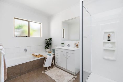 Photo of property in 24 Finlayson Road, Matarau, Whangarei, 0176