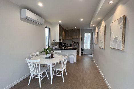 Photo of property in 3/21 Akoranga Drive, Northcote, Auckland, 0627