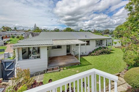 Photo of property in 4 Bacot Place, Howick, Auckland, 2014