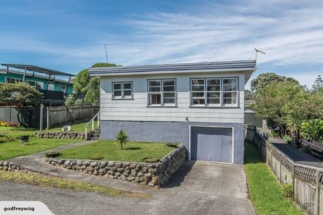 Photo of property in 4 Jeep Road, Raumati South, Paraparaumu, 5032