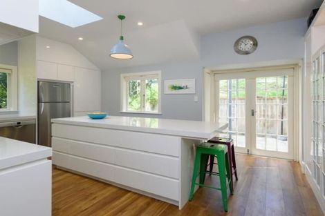 Photo of property in 26 Fitzroy Street, Wadestown, Wellington, 6012