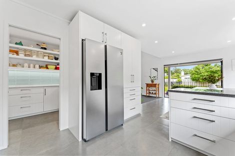 Photo of property in 71 The Circle, Manly, Whangaparaoa, 0930