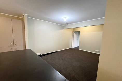 Photo of property in 42 Cobham Crescent, Kelston, Auckland, 0602