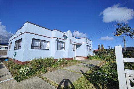 Photo of property in 50 Earlsworth Road, Mangere East, Auckland, 2024