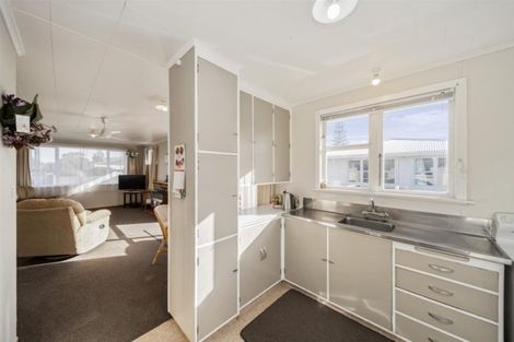 Photo of property in 22 Murray Avenue, Hawera, 4610