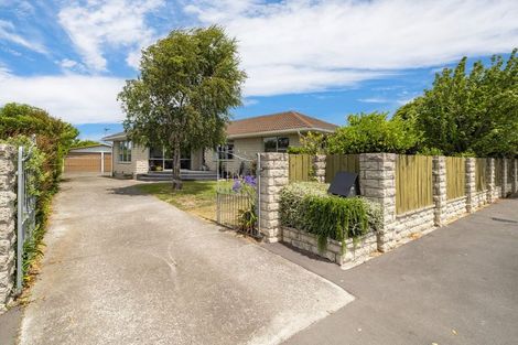 Photo of property in 5 Sophora Place, Parklands, Christchurch, 8083