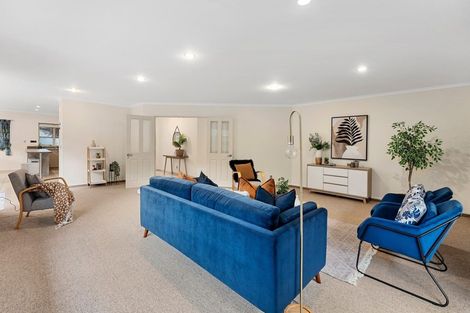 Photo of property in 5 Fairway Oaks Drive, Waikanae Beach, Waikanae, 5036