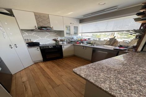 Photo of property in 102 Effingham Street, North New Brighton, Christchurch, 8083