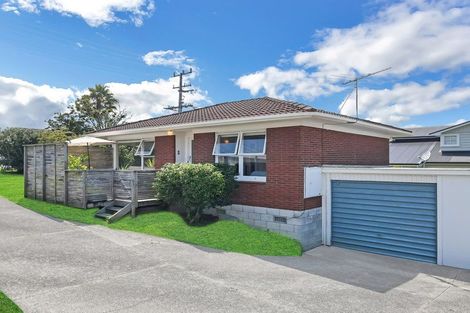 Photo of property in 1/15 Northboro Road, Hauraki, Auckland, 0622