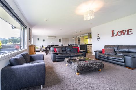 Photo of property in 9 Reeves Street, Green Island, Dunedin, 9018