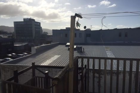 Photo of property in Chatsworth Flats, 5/23 Pirie Street, Mount Victoria, Wellington, 6011