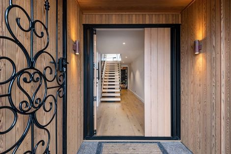 Photo of property in 2 Hemi Place, Tairua, 3508