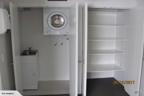 Photo of property in 12 Meadowvale Avenue, Forrest Hill, Auckland, 0620