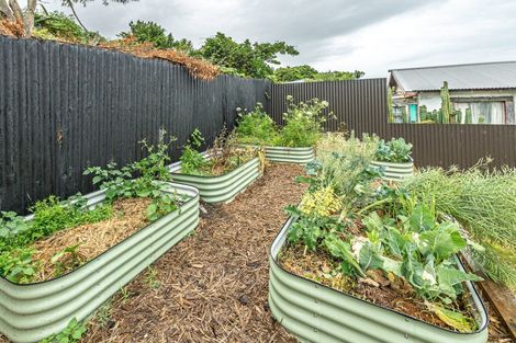 Photo of property in 40 Karaka Street, Castlecliff, Whanganui, 4501