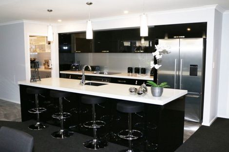 Photo of property in 18 Eric Batchelor Place, Waimate, 7924