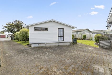 Photo of property in 27 Sole Avenue, Bell Block, New Plymouth, 4312