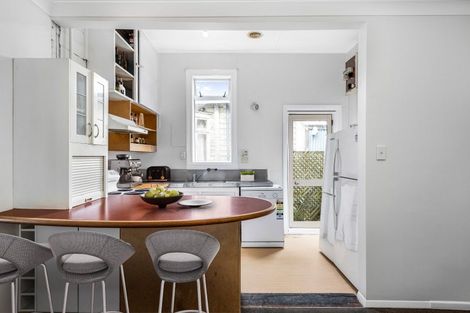 Photo of property in 275 Adelaide Road, Newtown, Wellington, 6021