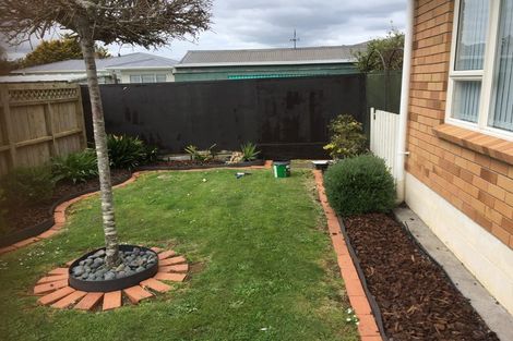 Photo of property in 8b Garden Terrace, Pukekohe, 2120