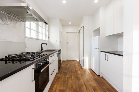 Photo of property in 12 Motuoapa Place, Kelvin Grove, Palmerston North, 4414