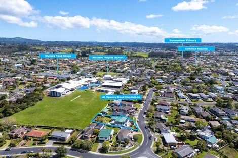 Photo of property in 42 Spence Road, Henderson, Auckland, 0612