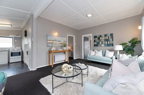 Photo of property in 10a Lewis Street, Blockhouse Bay, Auckland, 0600