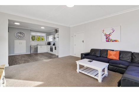 Photo of property in 37 Avenue Road, West End, Timaru, 7910