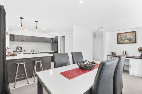 Photo of property in 525e Mangorei Road, Highlands Park, New Plymouth, 4312